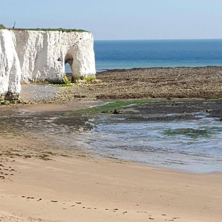 Ferienwohnung Captain'S Quarters - Stunning Sea Views Margate Exterior foto