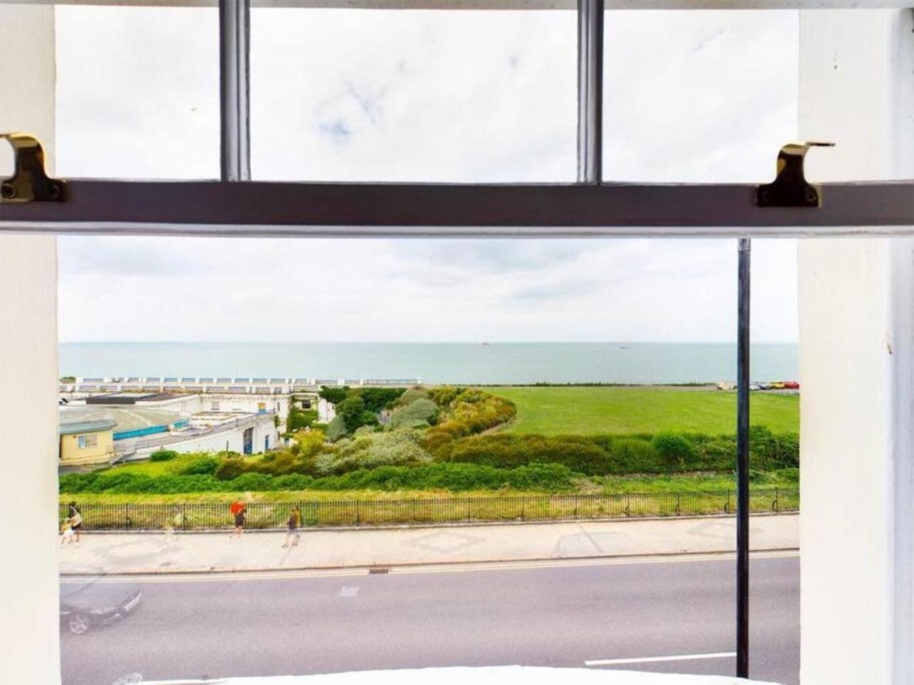 Ferienwohnung Captain'S Quarters - Stunning Sea Views Margate Exterior foto